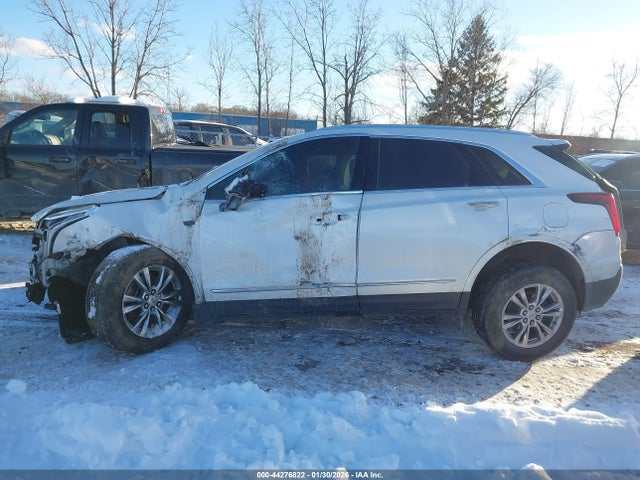 2020 Cadillac Xt5 Fwd Premium Luxury მანქანა იყიდება აუქციონზე, vin: 1GYKNCRS4LZ165575, აუქციონის ნომერი: 44276822