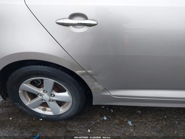 5XXGM4A79FG447844 KIA Optima Lx