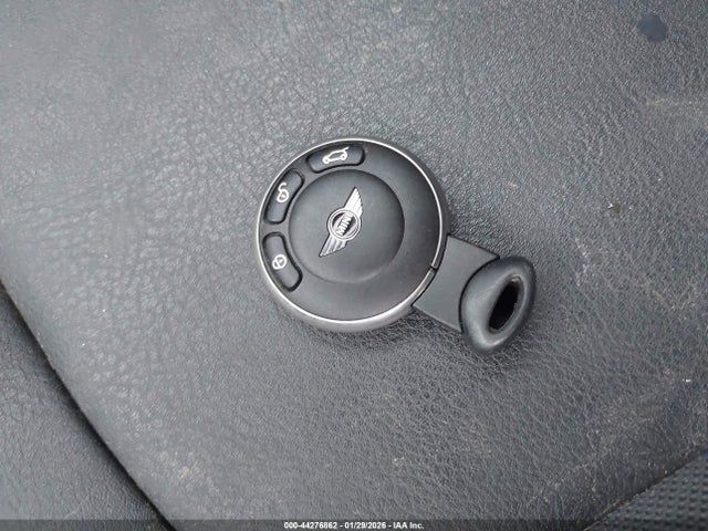 2009 MINI COOPER S WMWMF735X9TW85939 Photo 10