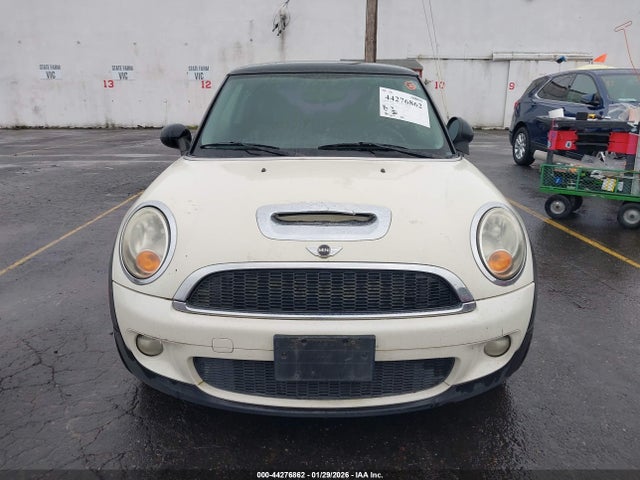 2009 MINI COOPER S WMWMF735X9TW85939 Photo 5