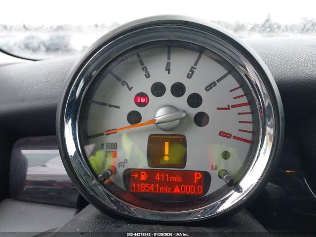 2009 MINI COOPER S WMWMF735X9TW85939 Photo 6