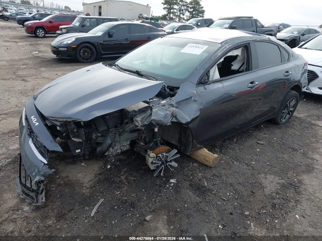 44276864 :رقم المزاد ، 3KPF24AD4PE680130 vin ، 2023 Kia Forte Lxs مزاد بيع