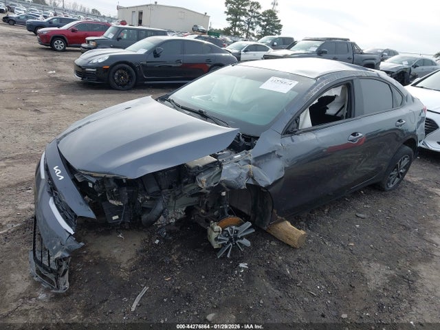 44276864 :رقم المزاد ، 3KPF24AD4PE680130 vin ، 2023 Kia Forte Lxs مزاد بيع