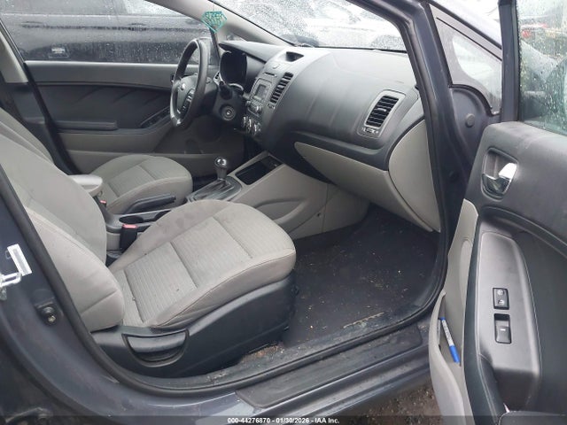 KNAFX4A66E5189714 KIA FORTE LX