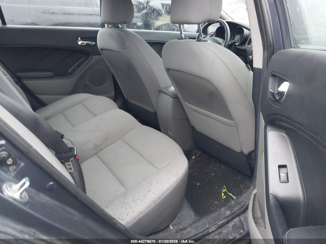 KNAFX4A66E5189714 KIA FORTE LX