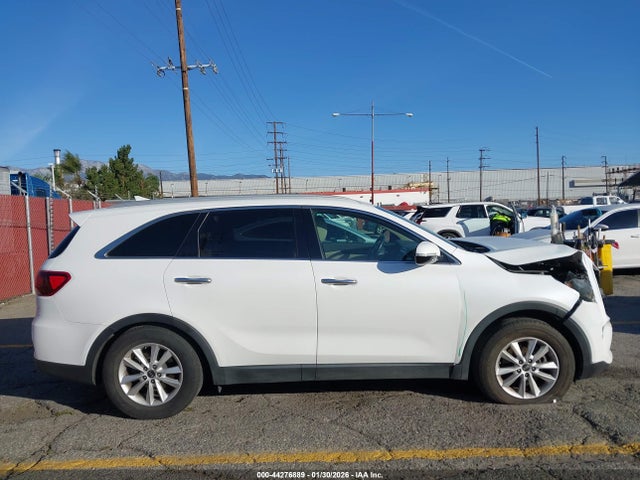 5XYPG4A31KG554462 KIA Sorento 2.4l Lx
