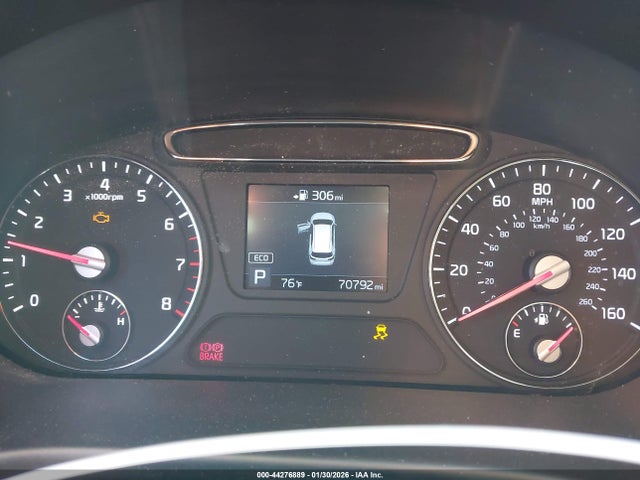 5XYPG4A31KG554462 KIA Sorento 2.4l Lx