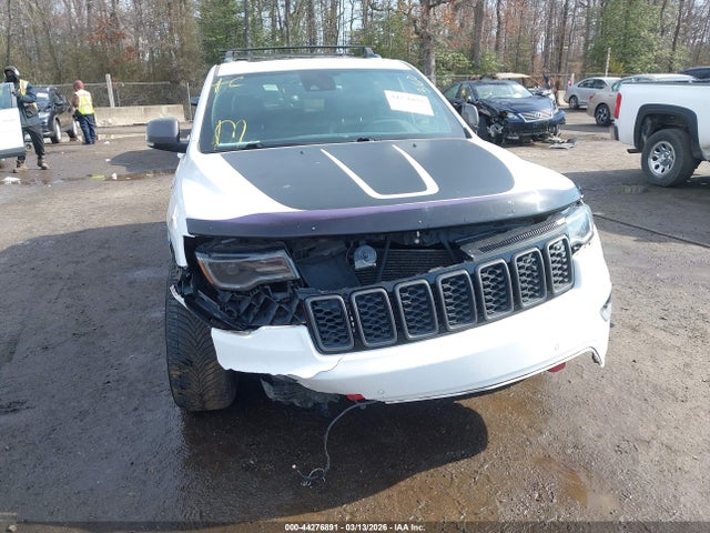 2018 Jeep Grand Cherokee Trailhawk 4x4 მანქანა იყიდება აუქციონზე, vin: 1C4RJFLG8JC221572, აუქციონის ნომერი: 44276891