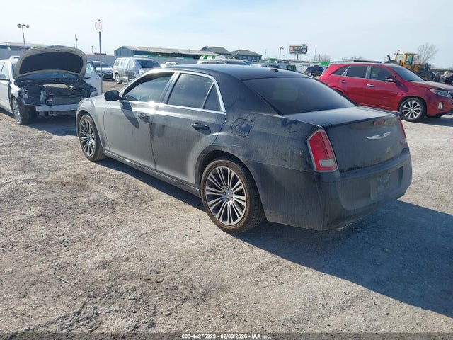 2013 CHRYSLER 300 2C3CCABG5DH520415 Photo 2