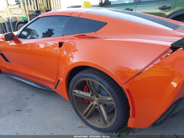 2019 CHEVROLET CORVETTE 1G1YW2D73K5114030 Photo 2