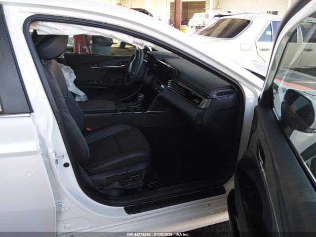 Toyota CAMRY XLE 2025 4T1DAACK2SU198895 Image 5