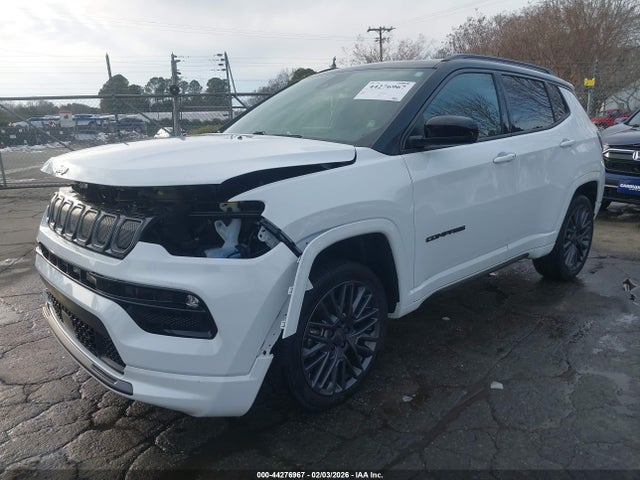 44276967 :رقم المزاد ، 3C4NJDCB8NT159740 vin ، 2022 Jeep Compass High Altitude 4x4 مزاد بيع