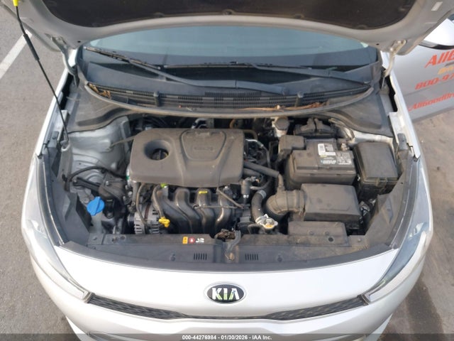 3KPA24AB2KE227609 KIA RIO LX