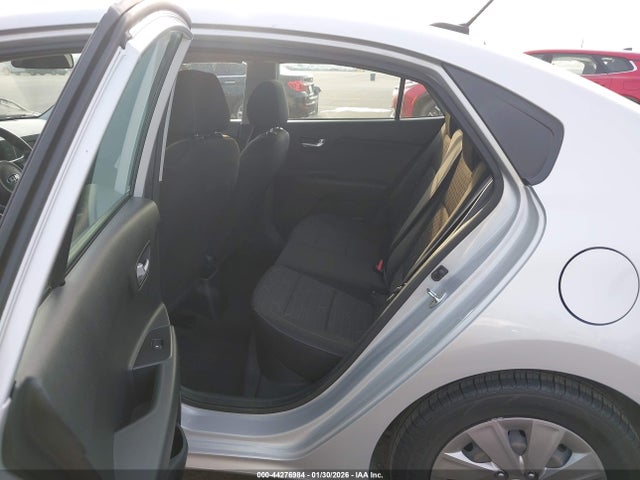 3KPA24AB2KE227609 KIA RIO LX