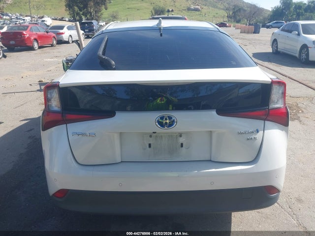 JTDKAMFU9N3186733 Toyota PRIUS XLE