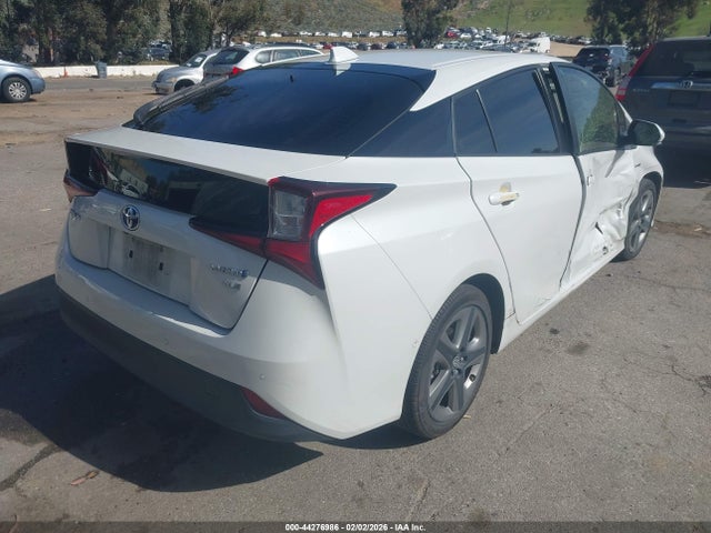 JTDKAMFU9N3186733 Toyota PRIUS XLE