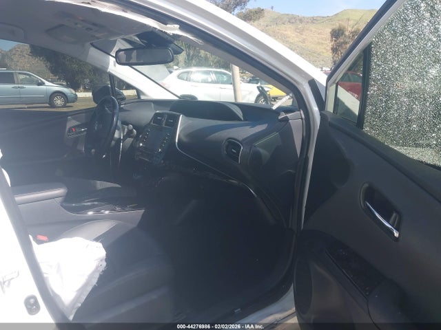 JTDKAMFU9N3186733 Toyota PRIUS XLE