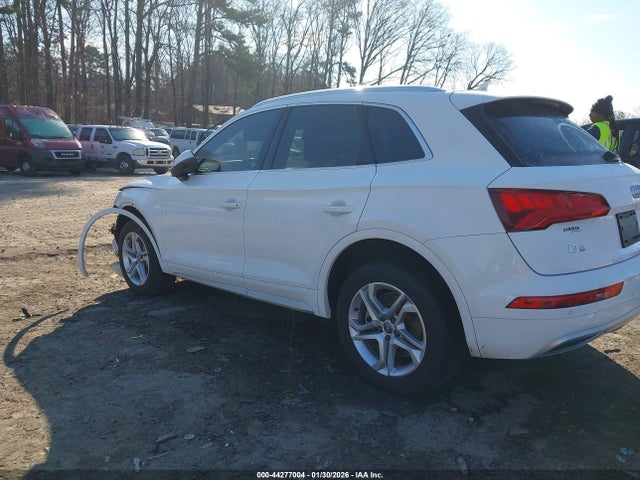 44277004 :رقم المزاد ، WA1BNAFY1J2224312 vin ، 2018 Audi Q5 مزاد بيع