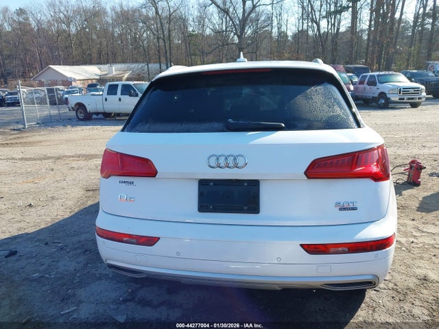 44277004 :رقم المزاد ، WA1BNAFY1J2224312 vin ، 2018 Audi Q5 مزاد بيع
