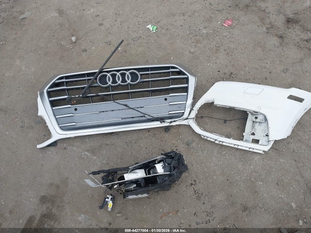 44277004 :رقم المزاد ، WA1BNAFY1J2224312 vin ، 2018 Audi Q5 مزاد بيع