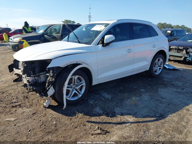 44277004 :رقم المزاد ، WA1BNAFY1J2224312 vin ، 2018 Audi Q5 مزاد بيع