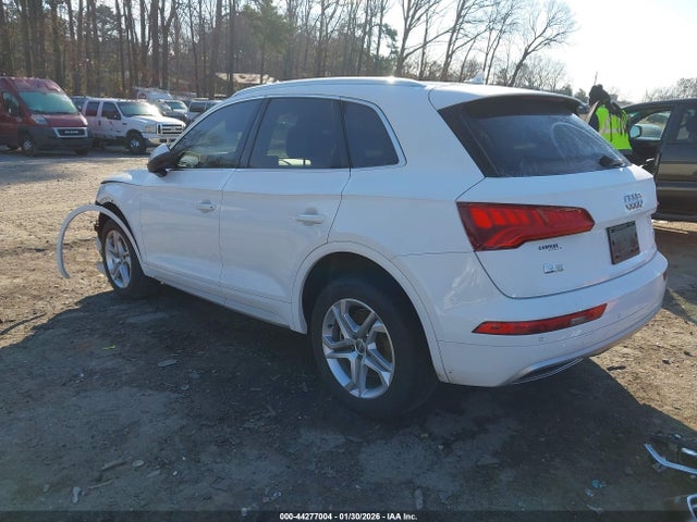 44277004 :رقم المزاد ، WA1BNAFY1J2224312 vin ، 2018 Audi Q5 مزاد بيع