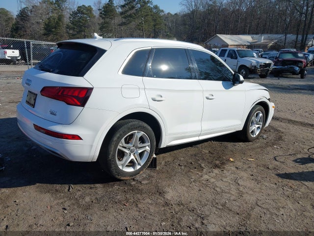 44277004 :رقم المزاد ، WA1BNAFY1J2224312 vin ، 2018 Audi Q5 مزاد بيع