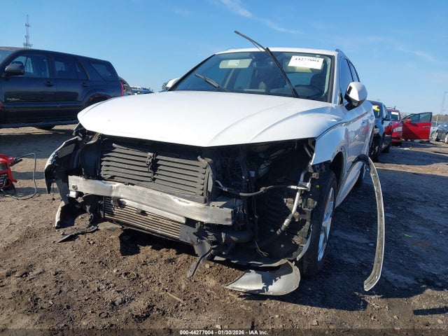 44277004 :رقم المزاد ، WA1BNAFY1J2224312 vin ، 2018 Audi Q5 مزاد بيع