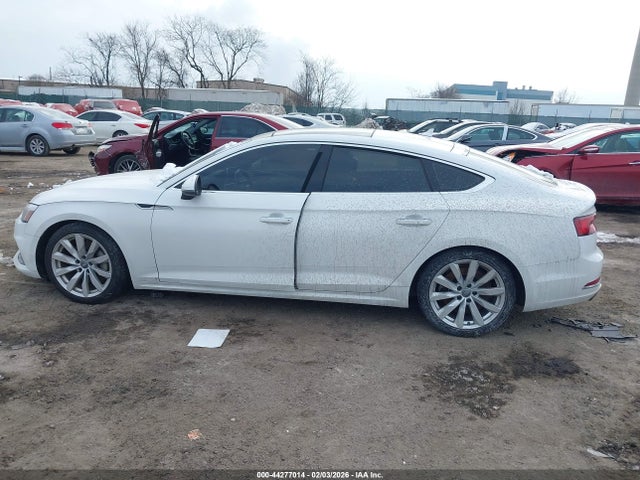 WAUANCF56JA132201 Audi A5 2.0t Premium