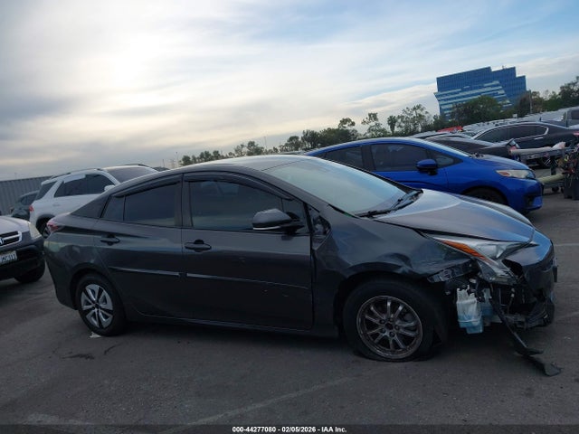 JTDKBRFU7J3587427 Toyota Prius Two