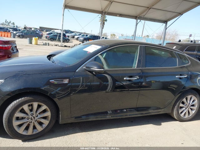 5XXGT4L38JG268376 KIA Optima Lx