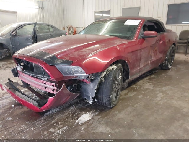44277122 :رقم المزاد ، 1ZVBP8EM5E5264014 vin ، 2014 Ford Mustang V6 Premium مزاد بيع