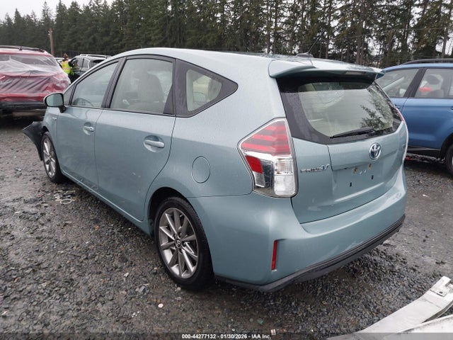 JTDZN3EUXFJ033564 Toyota Prius V Five