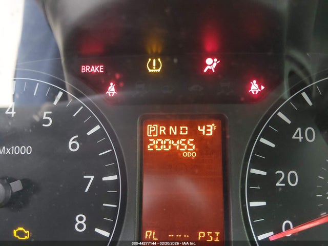 1N6AF0LY1EN106677 Nissan Nv Cargo Nv2500 Hd Sv V8