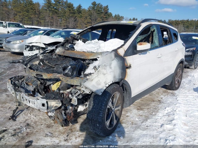 Ford ESCAPE SEL 2018 1FMCU9HD1JUD50692 Image 2