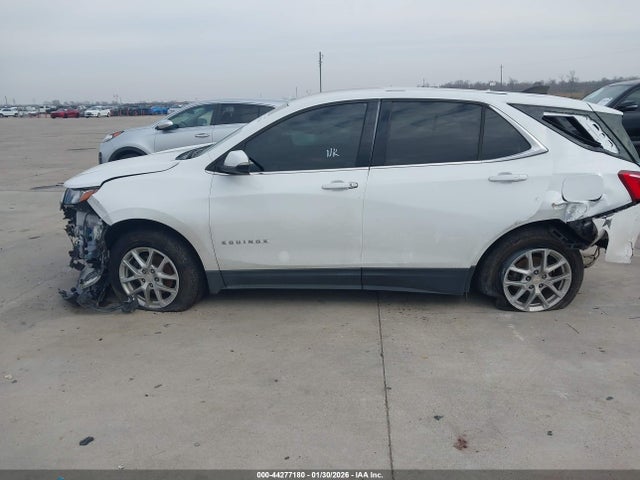 Chevrolet EQUINOX LT 2018 3GNAXJEV7JS535807 Image 14