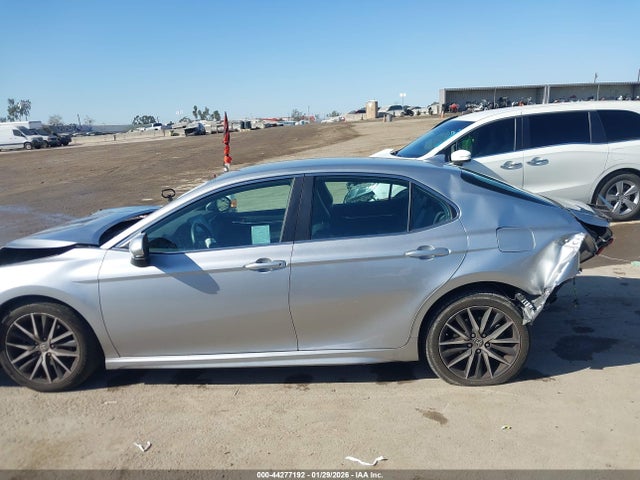 4T1G11AK1MU581679 Toyota CAMRY SE