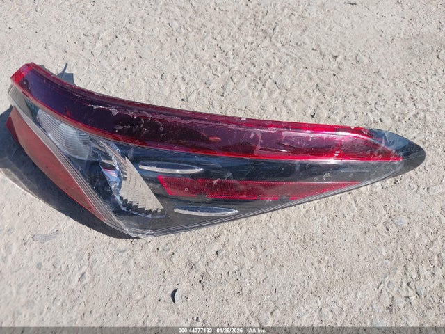 4T1G11AK1MU581679 Toyota CAMRY SE