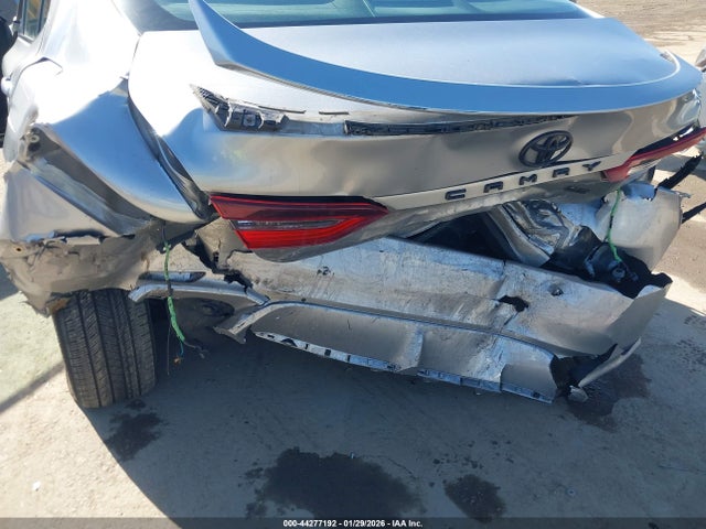 4T1G11AK1MU581679 Toyota CAMRY SE