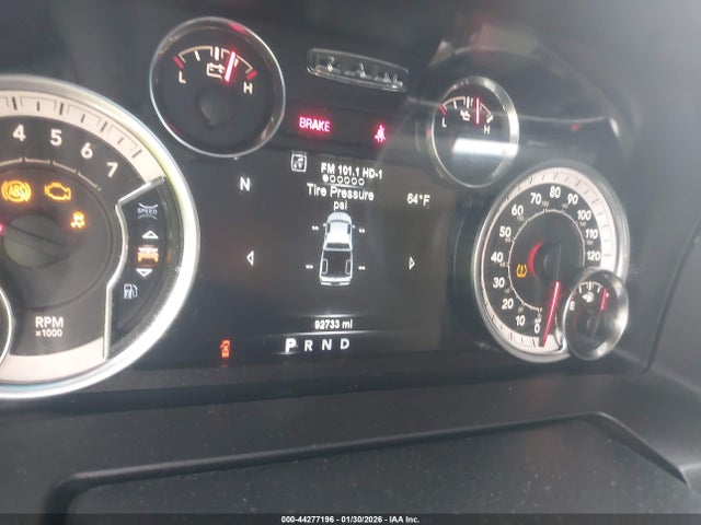 2018 RAM 1500 1C6RR6LT2JS127299 Photo 6