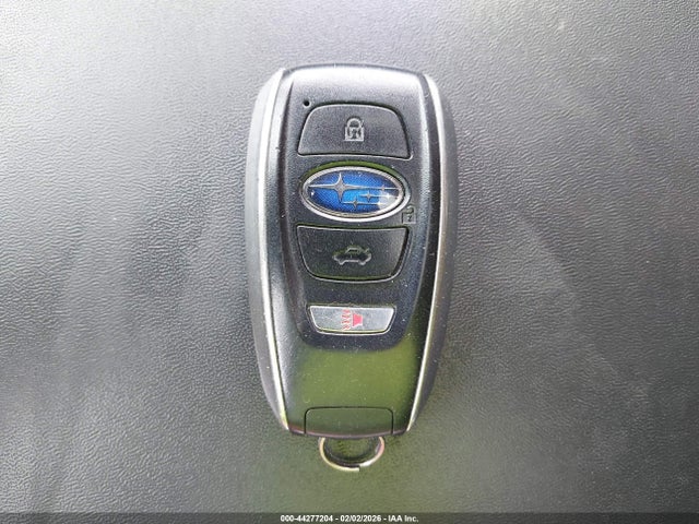 2017 Subaru Outback 3.6r Limited მანქანა იყიდება აუქციონზე, vin: 4S4BSENC2H3225173, აუქციონის ნომერი: 44277204