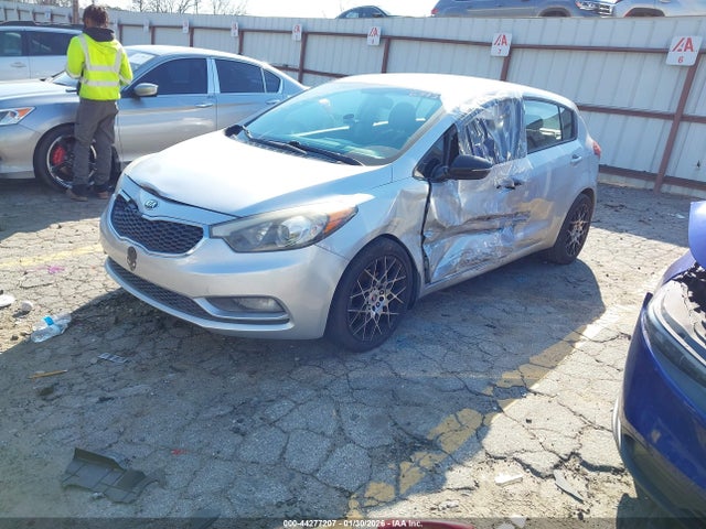 Продажа на аукционе авто 2016 Kia Forte Lx, vin: KNAFK5A85G5639393, номер лота: 44277207