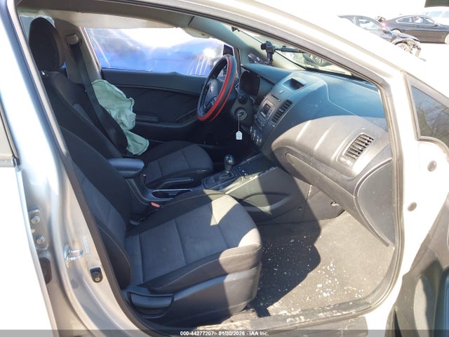 Продажа на аукционе авто 2016 Kia Forte Lx, vin: KNAFK5A85G5639393, номер лота: 44277207