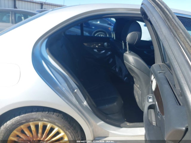44277281 :رقم المزاد ، 55SWF4KB1FU036593 vin ، 2015 Mercedes-benz C 300 Luxury 4matic مزاد بيع