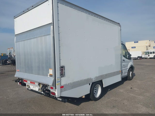 1FDBF6ZM6FKB27246 Ford Transit-350 Cab
