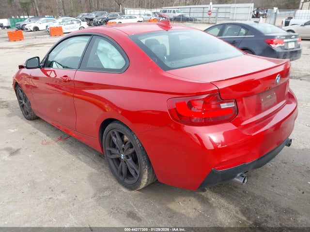 2016 BMW M235I WBA1J7C55GV359923 Photo 2