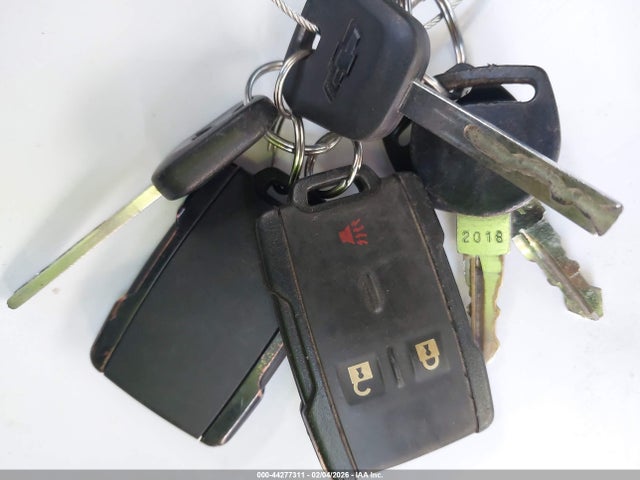 1GB1KUE81GF261136 Chevrolet Silverado 2500hd Wt