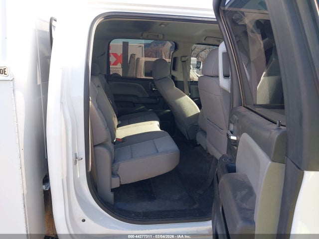 1GB1KUE81GF261136 Chevrolet Silverado 2500hd Wt