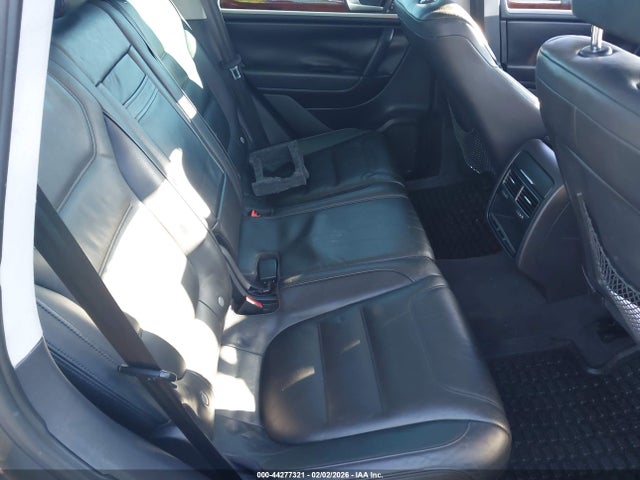 2012 VOLKSWAGEN TOUAREG WVGFF9BP0CD002184 Photo 7