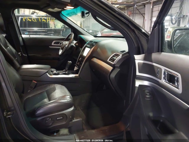 1FM5K8D88FGA25951 Ford EXPLORER XLT